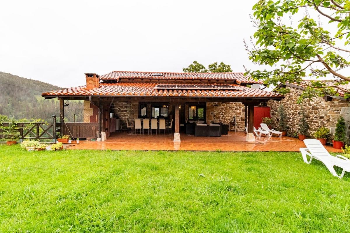 Casa De Pueblo Las Golondrinas De Luena San Miguel de Luena エクステリア 写真